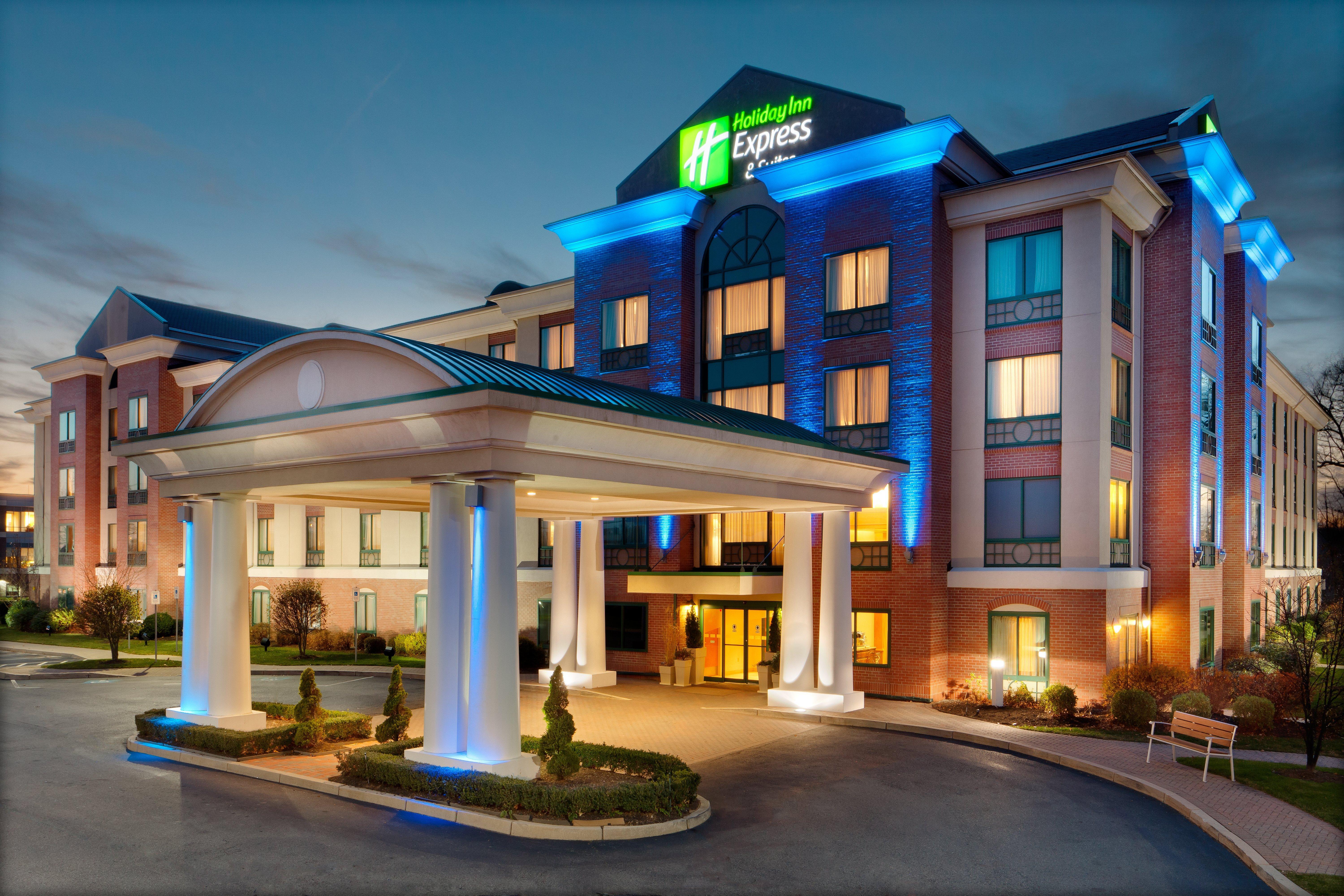 Holiday Inn Express Hotel & Suites Warwick-Providence Airport By Ihg Exterior foto