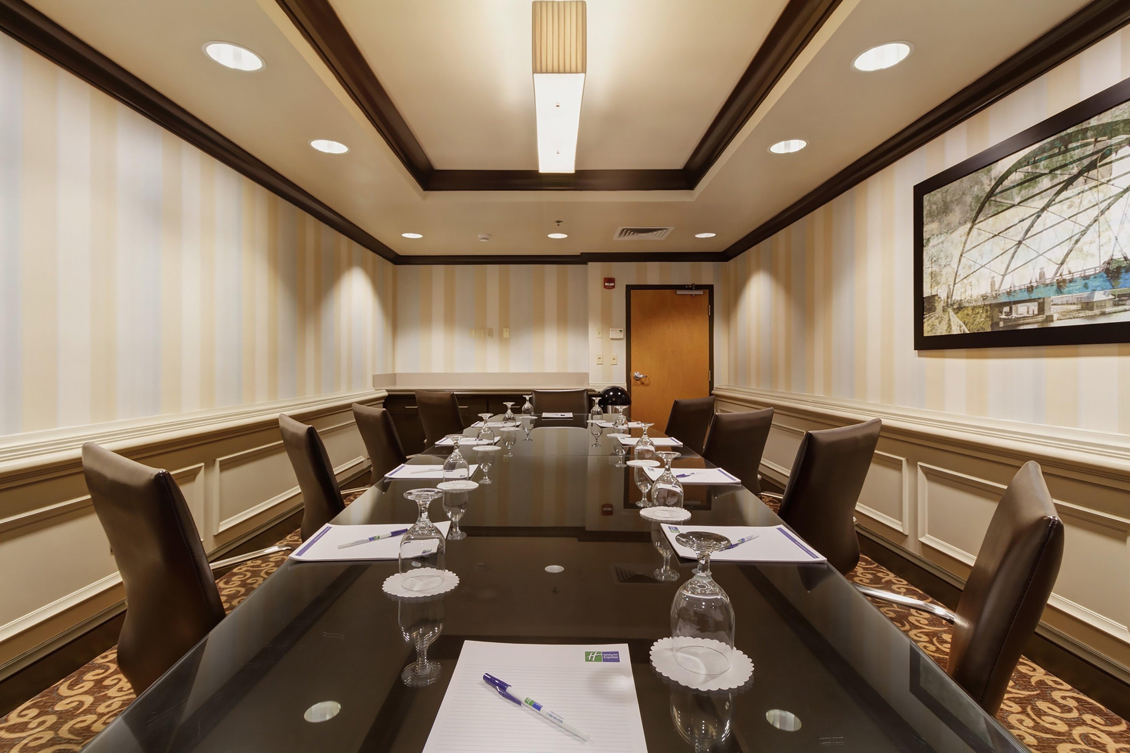 Holiday Inn Express Hotel & Suites Warwick-Providence Airport By Ihg Exterior foto