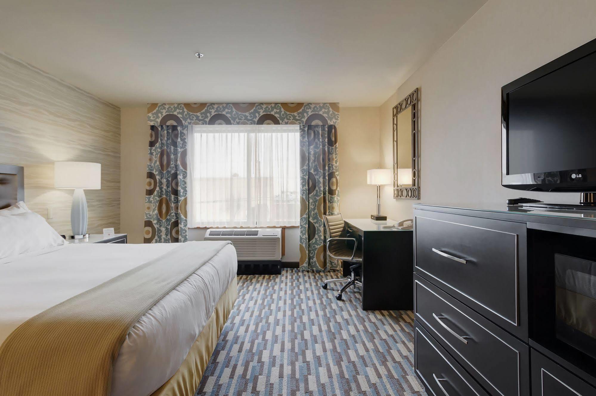 Holiday Inn Express Hotel & Suites Warwick-Providence Airport By Ihg Exterior foto